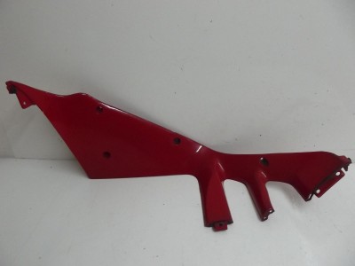 Vé de carénage coté gauche rou CBR F 1000 1993-1999