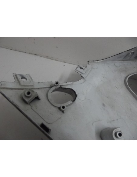 flanc de carénage coté droit o GSXR 600 1997-1999