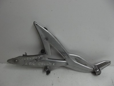 platine de repose pieds coté g ER6N 650 2006-2008