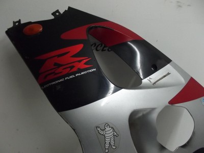 flanc de carénage coté gauche  GSXR 600 1996-1999 2