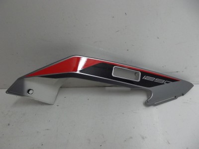 coque arrière coté gauche  ori SUPERDUKE GT 1290 2016-2018 2