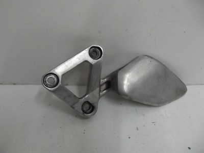 platine de repose pieds coté  FAZER 600 1998-2003