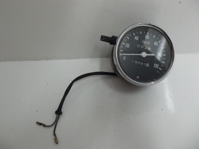 compteur origine SUZUKI , avec GN 125 1983-1996