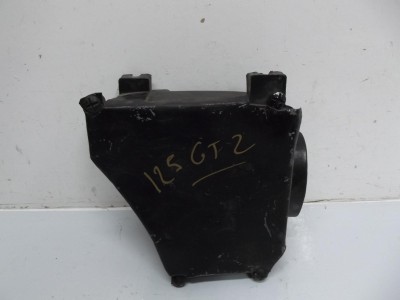 boite à air  origine SUZUKI ,  GT 125 1980-1984