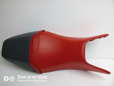 Selle  origine YAMAHA , couleu SZR 660 1996-1997