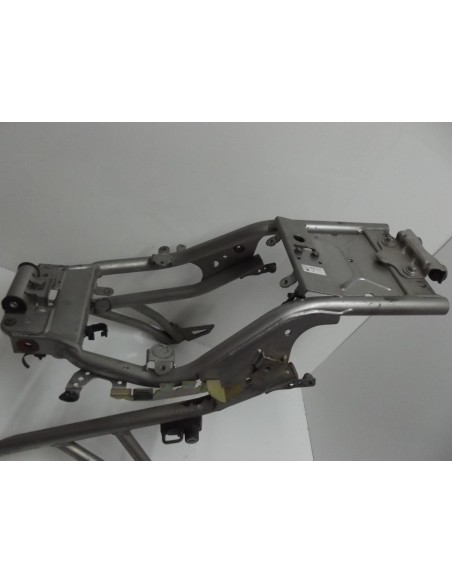 boucle arrière origine YAMAHA  FZ6 600 2004-2006