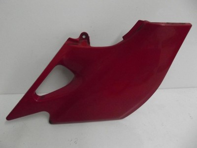 cache sous selle gauche avec l ER5 500 1996-2000