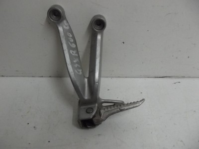 platine de repose pieds arrièr GSXR 1000 2001-2003