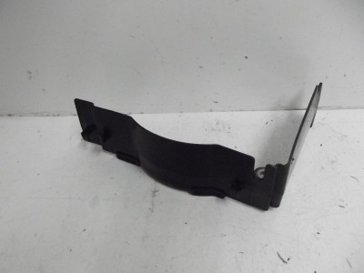plastique de radiateur coté ga VFR 800 2006-2009 2