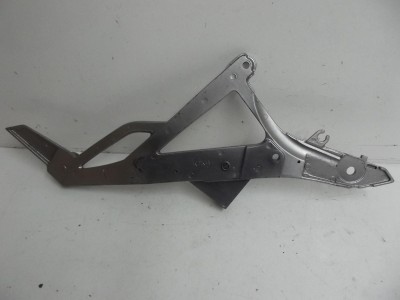 platine de repose pieds gauche ER6N 650 2009-2012 2
