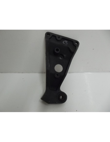 platine de repose pieds gauche GSXR 1100 1989-1990
