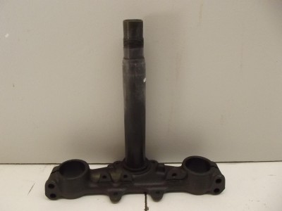 té de fourche inférieur  origi DTR 125 1982-1990