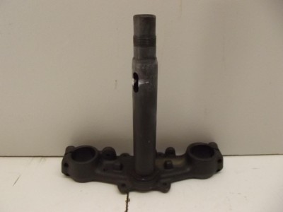 té de fourche inférieur  origi DTR 125 1982-1990 2