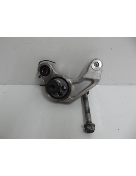 biellette , balancier et un ax GSXR 750 1987-1987