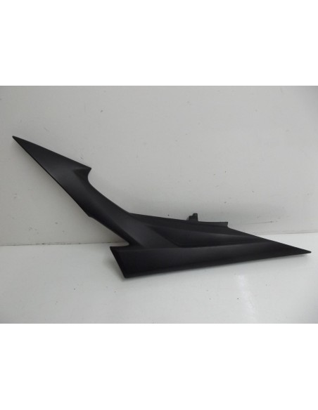 cache sous selle  origine SUZU GSR 600 2006-2010