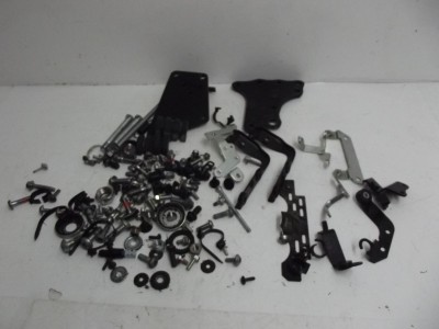 support moteur , axes , visser XJ6 600 2009-2016