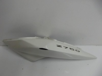 flanc de coque arrière coté ga Z 750 750 2007-2012