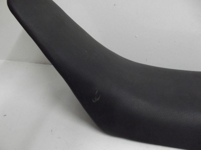selle  creusée par rapport à l EXC 250 1998-2002 2