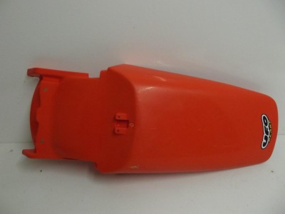 garde boue arrière couleur ora GS 240 1996-1999