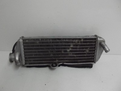 radiateur coté droit pas trop  SM 610 1995-1997