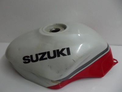 réservoir origine SUZUKI avec  GSXF 750 1989-1997