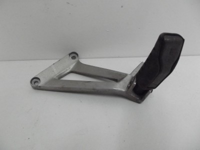 platine de repose pieds passag CBR R 125 2004-2010 2