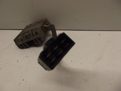 régulateur de tension  origine ER5 500 1996-2005 2