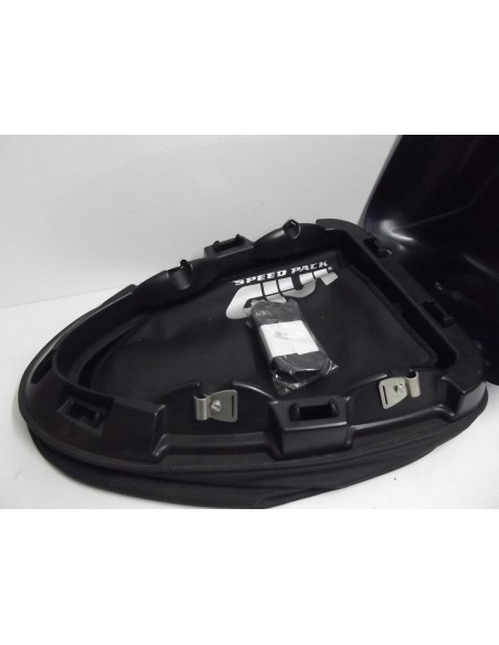 speed pack 40 L de marque GIVI R6 600 1998-2001
