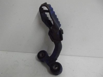 platine de repose pieds coté d DR 600 1988-2000 2