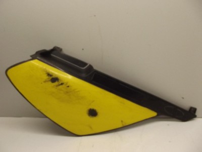 plaque latérale coté droit ori SENDA R RACER 50 1995-2005