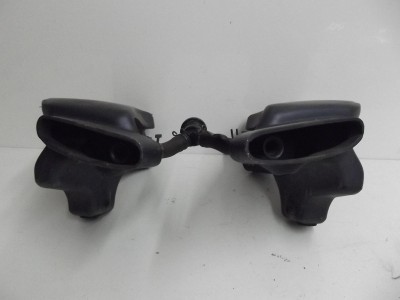 boite à air qui se trouve sur  ZX9R 900 1998-1999